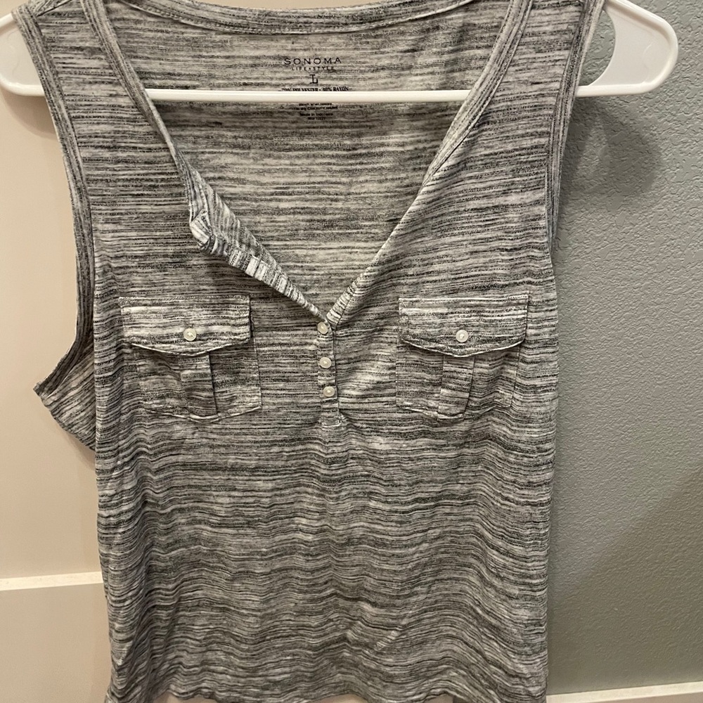 Relaxing tank top
